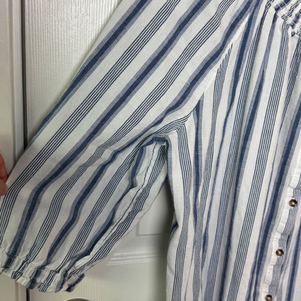 Croft & Barrow Blouse Women XXL Blue White Striped Smocked Button ‎ 3/4 Sleeve - Picture 3 of 6